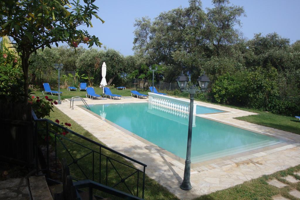 Pension Skala Agios Matthaios  Exterior photo